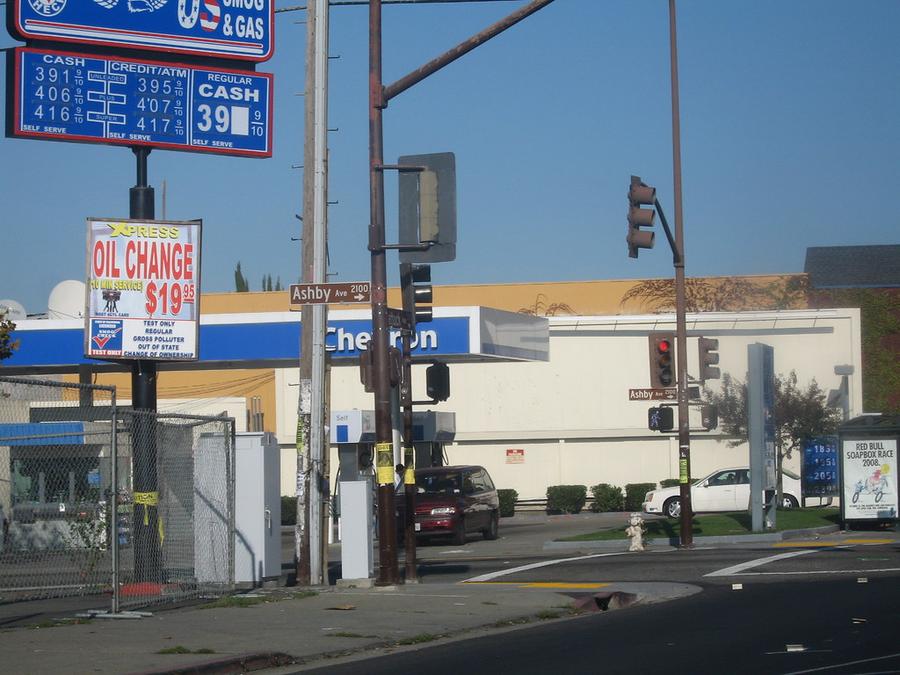 Image of Comparison of Price - Comparison gas prices: US Smog Check vs. Chevron
